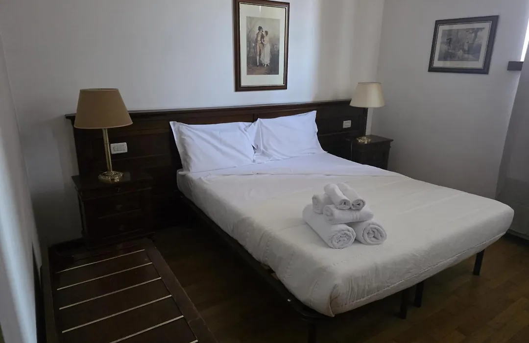 Hotel Merica-1